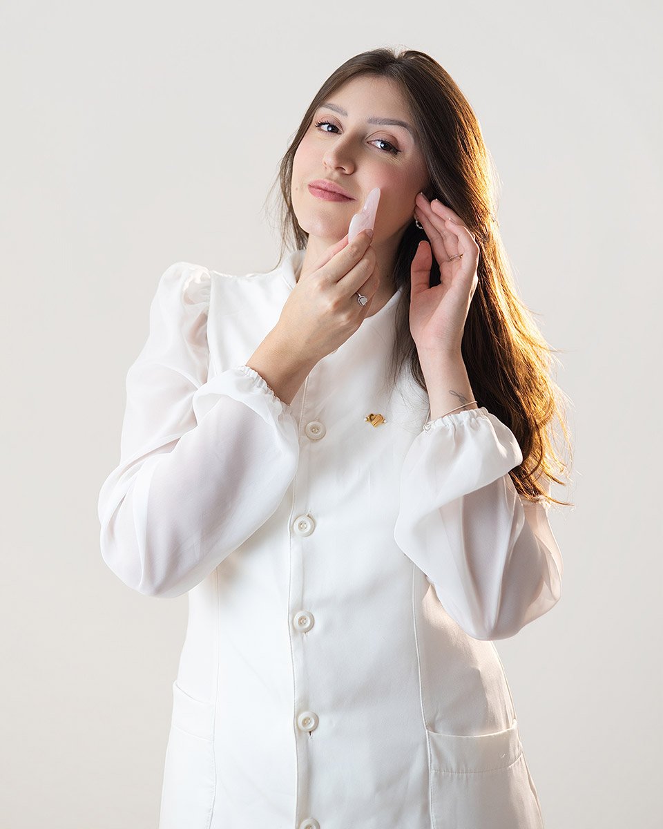 Thais Coelho — especialista em cosmetologia